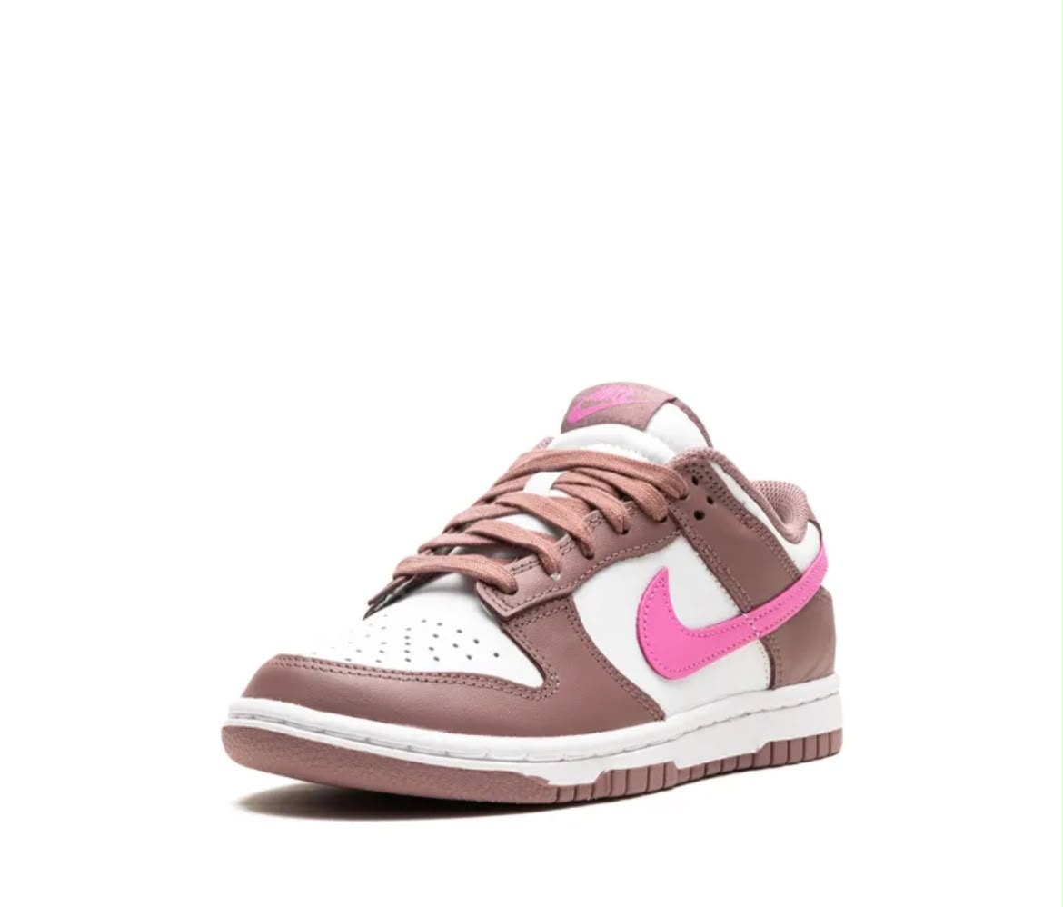 Nike Dunk Low "Smokey Mauve"